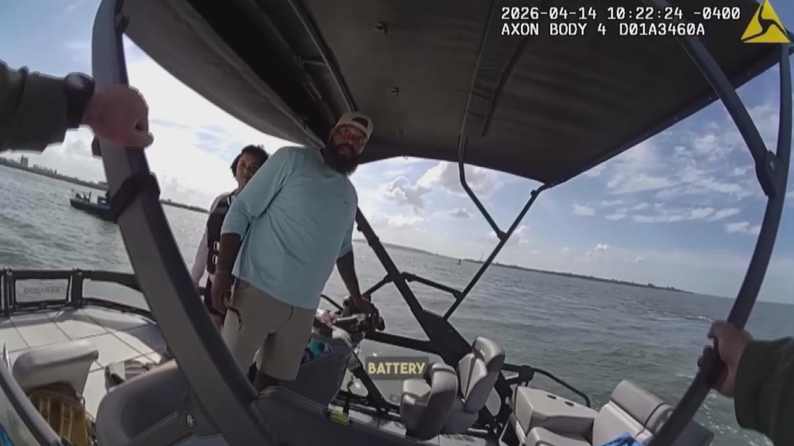 WATCH: Marine unit rescues passengers in a sinking boat in Tampa Bay
