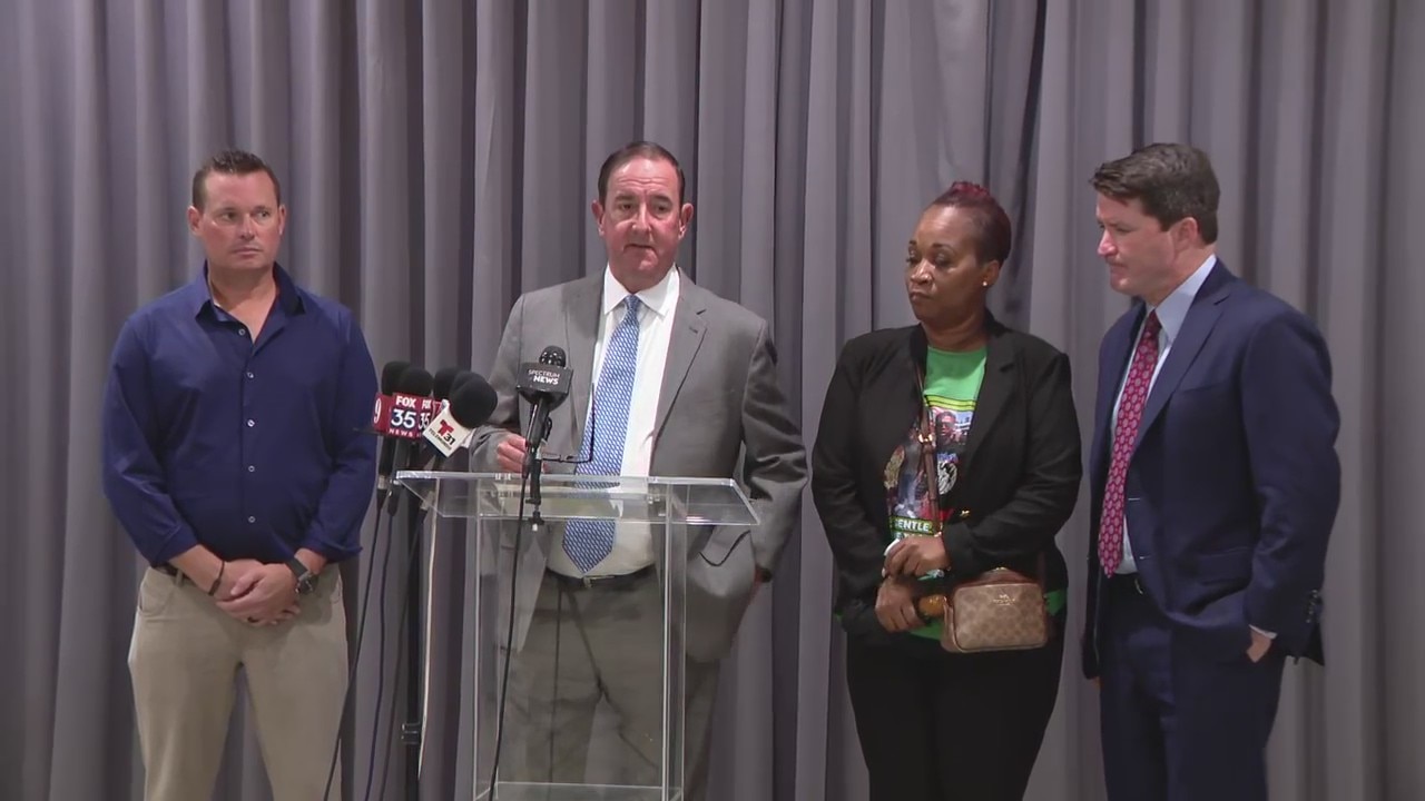 Families announce lawsuit after deadly Halloween shooting in Orlando