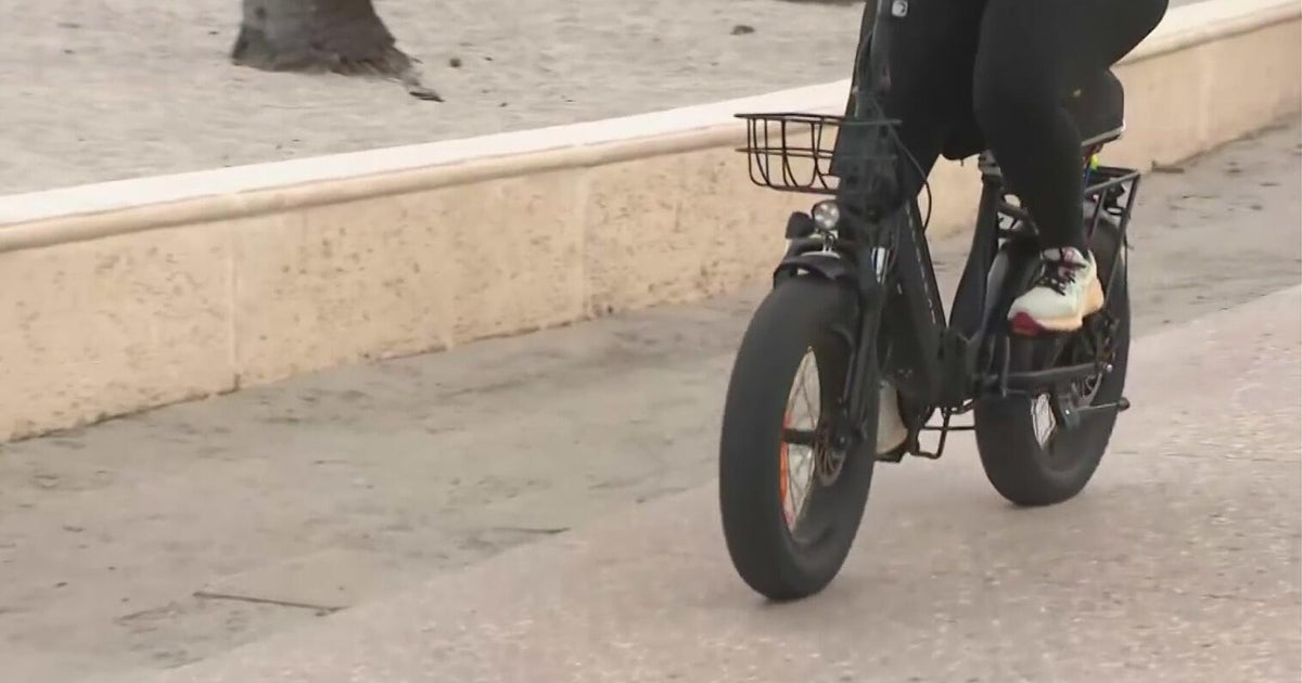 Fort Lauderdale considers new rules for e-bikes and scooters amid resident complaints