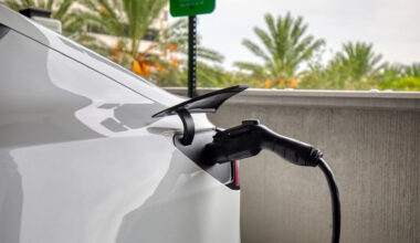 Florida leads in EV sales but charging gaps risk growth