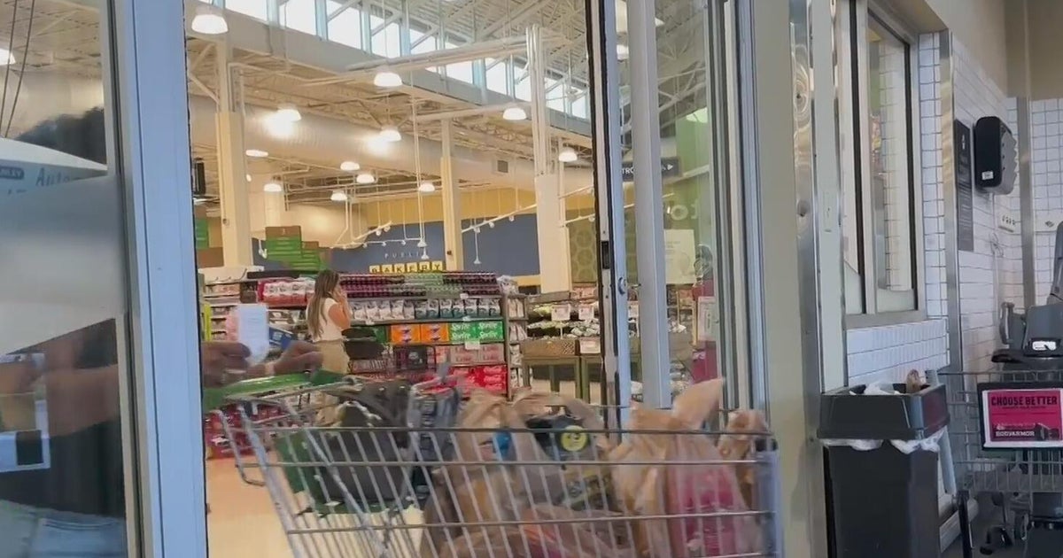 South Florida families continuing to feel the strains of the current economy despite inflation cooling down