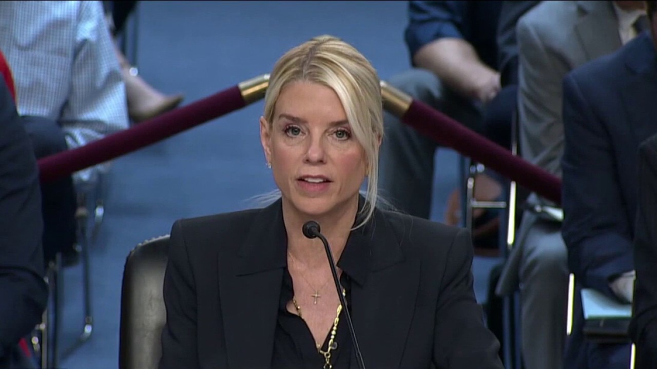 President Trump fires Attorney General Pam Bondi 