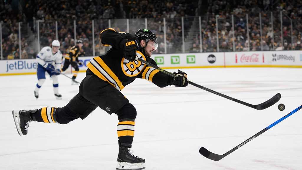 Bruins clinch playoff spot despite loss to Tampa Bay Lightning
