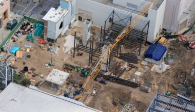 This aerial photo shows most of the work site for the new attraction. Here we can see the guest loading station and the service building in progress in the back, right-hand side.