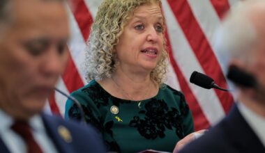 Congresswoman Wasserman Schultz decries Florida partisan gerrymandering