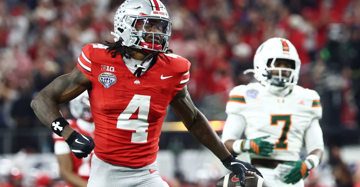 Dolphins ignore QBs for generational pass catcher in early 2027 NFL Draft mock