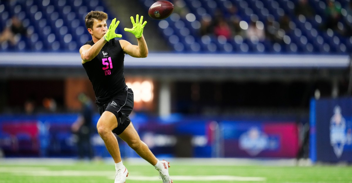 2026 NFL Draft picks: Dolphins trade back, pick Texas safety
