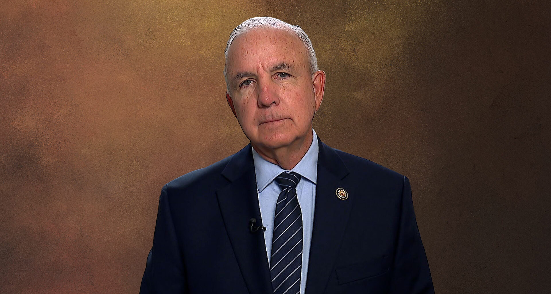 Poll shows Carlos Giménez’s lead narrowing in CD 28 amid economic, policy headwinds