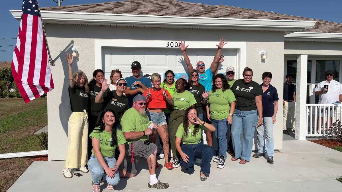 Habitat for Humanity dedicates new home to mother in Cape Coral