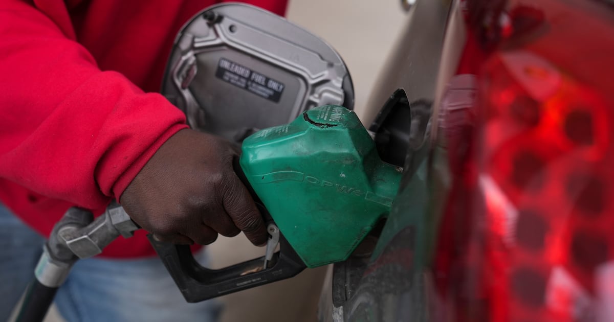 Gas prices in Central Florida Show Daily Decline