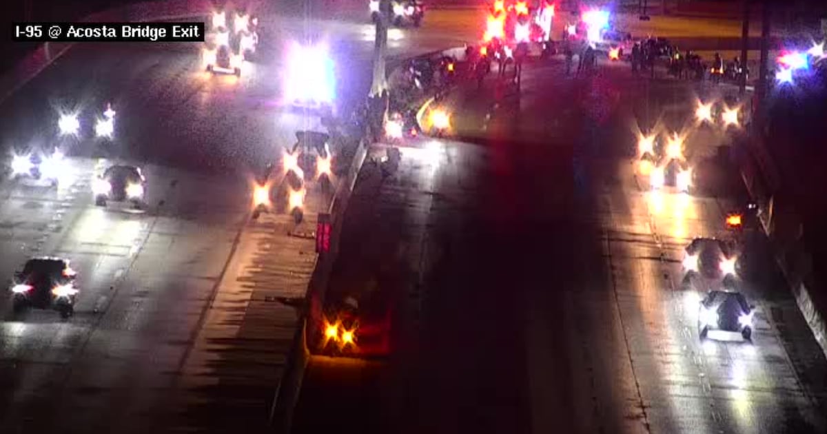 Northbound lanes blocked on I-95 at Hendricks Avenue after crash – Action News Jax