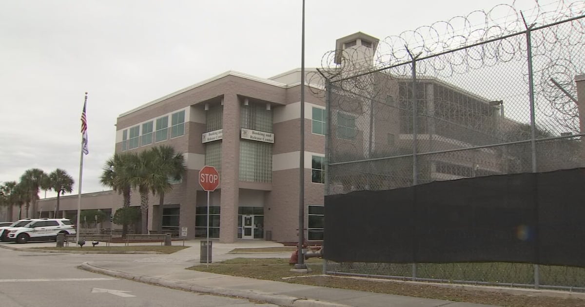 Orange County ICE arrests jail agreement