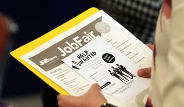 Free professional headshots, career coaching offered in Orlando for job seekers