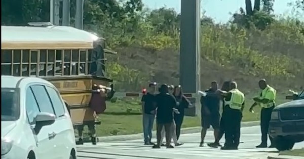 Duval students injured in crash involving school bus, tractor trailer on Zoo Parkway – Action News Jax