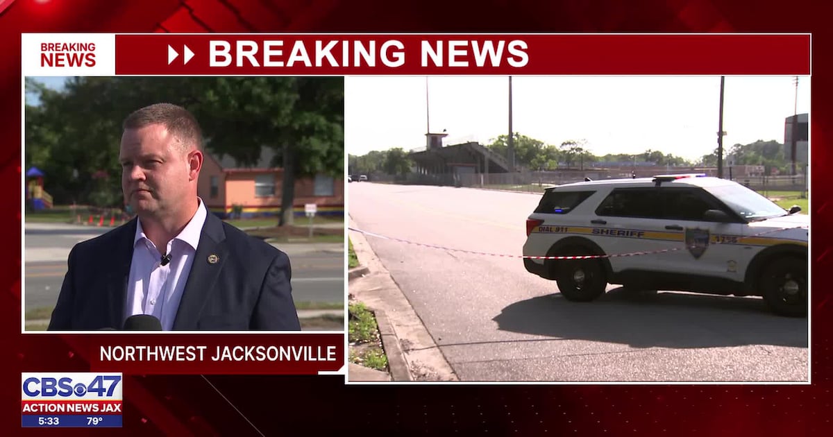 Man shot near Raines High School, 12 detained, Jacksonville Sheriff’s Office says – 104.5 WOKV