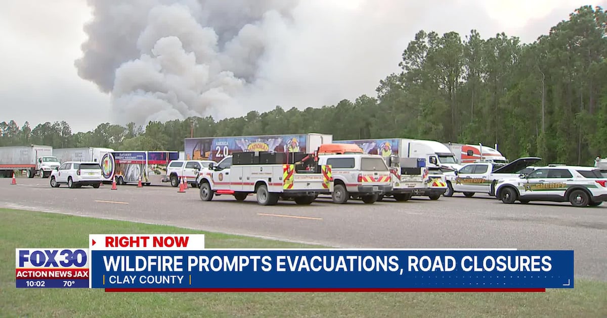 Crews across Florida work to contain Clay and Putnam County fires, church opens for evacuations
