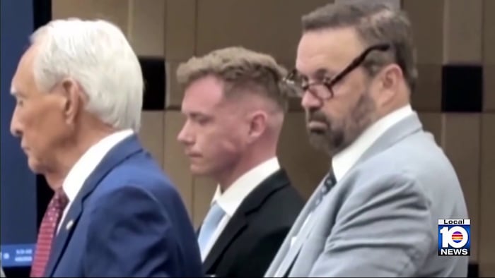 In court, Fort Lauderdale mayor tells judge ex no longer a threat