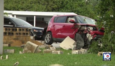 Bank robbery suspect crashes after police chase through Broward County