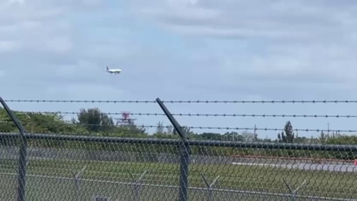 Delta flight diverted back to Fort Lauderdale airport after landing gear issue