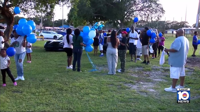 Vigil held in Fort Lauderdale for man killed in Sunrise shooting