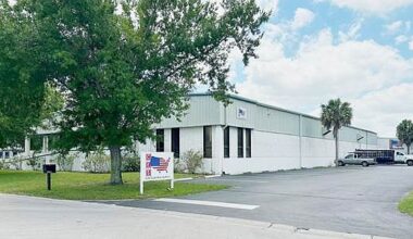 Investor with Illinois ties buys Fort Myers building