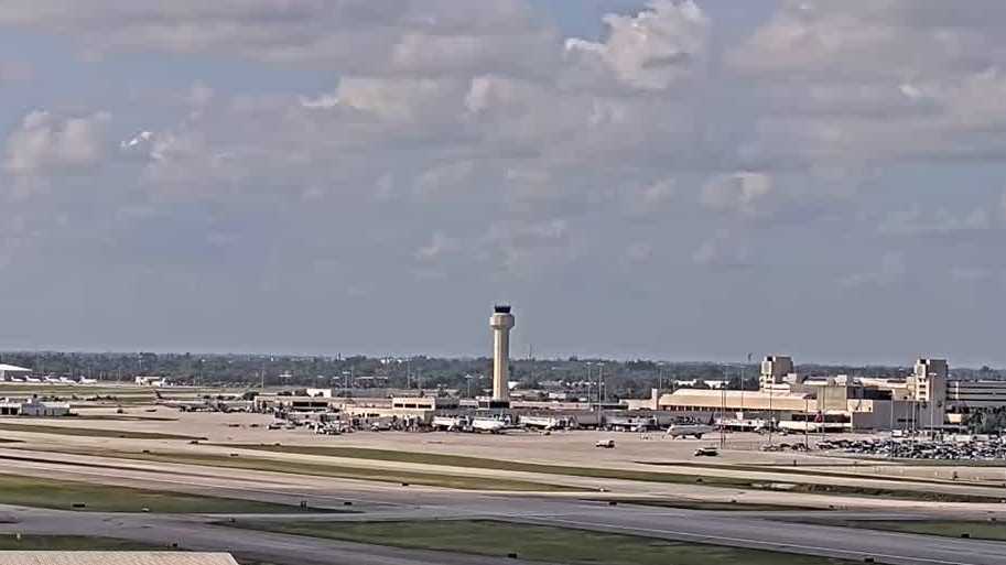 Florida pilot challenges Palm Beach airport renaming to Donald Trump International