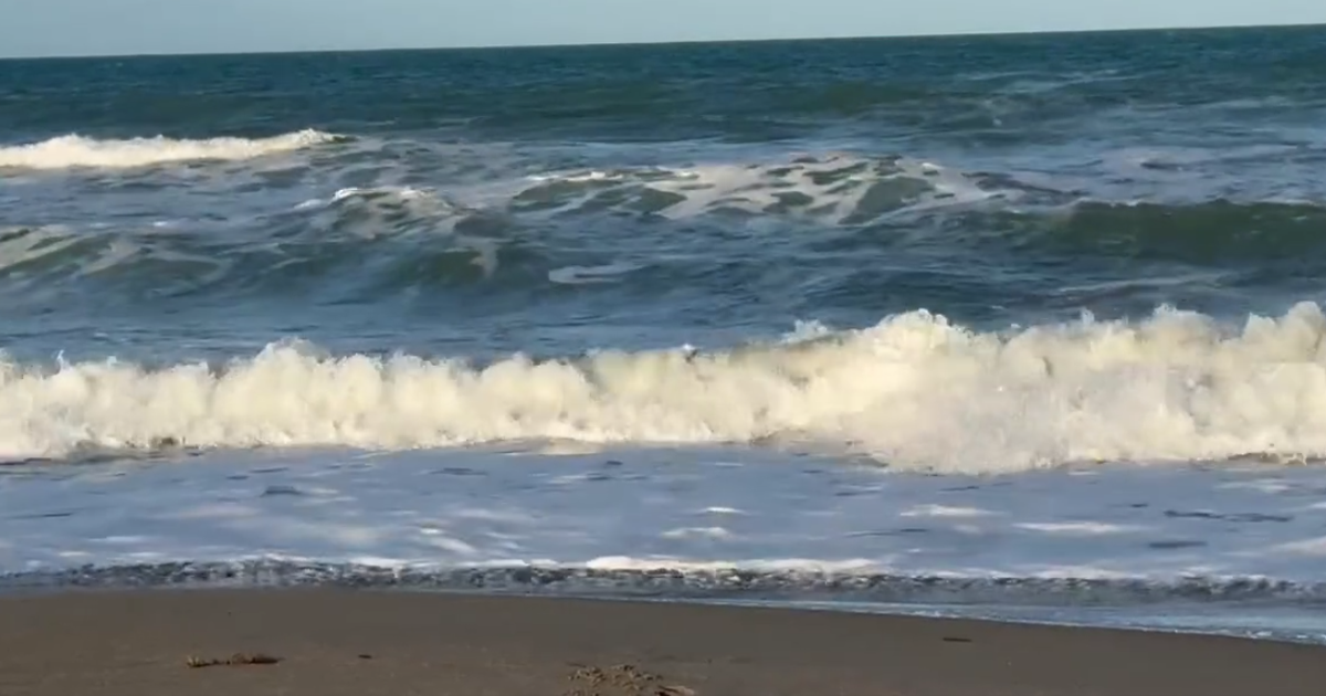 2 dead in Florida beach rip current: Active search for lifeguards underway