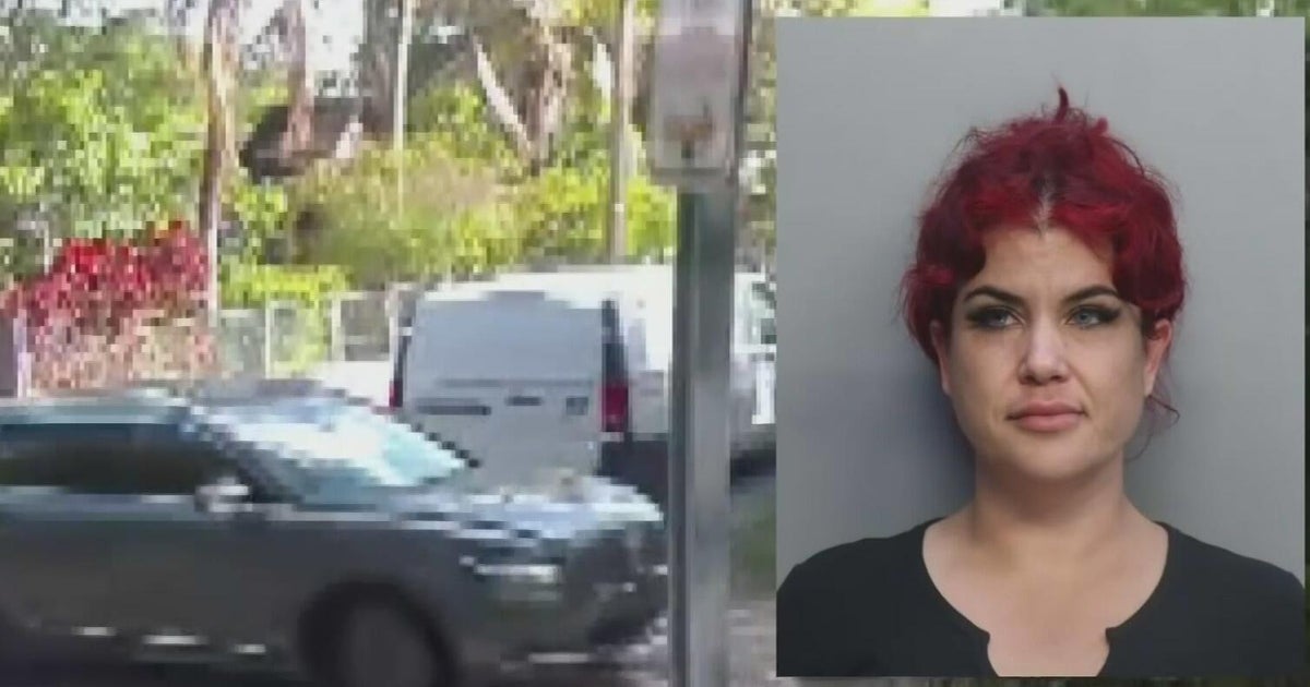 Miami woman facing a felony charge after police say she attacked a postal worker and yelled racial slurs