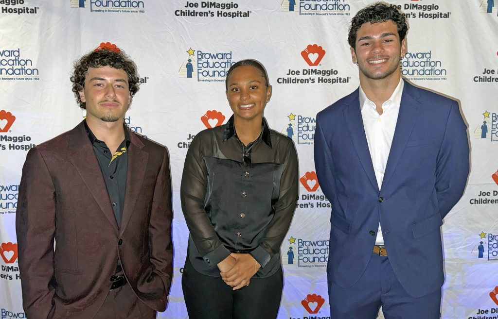 At 51st Brian Piccolo Awards, Fort Lauderdale's Lewis is first girl honoree