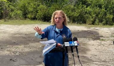 Wasserman Schultz inspects Alligator Alcatraz, faults conditions