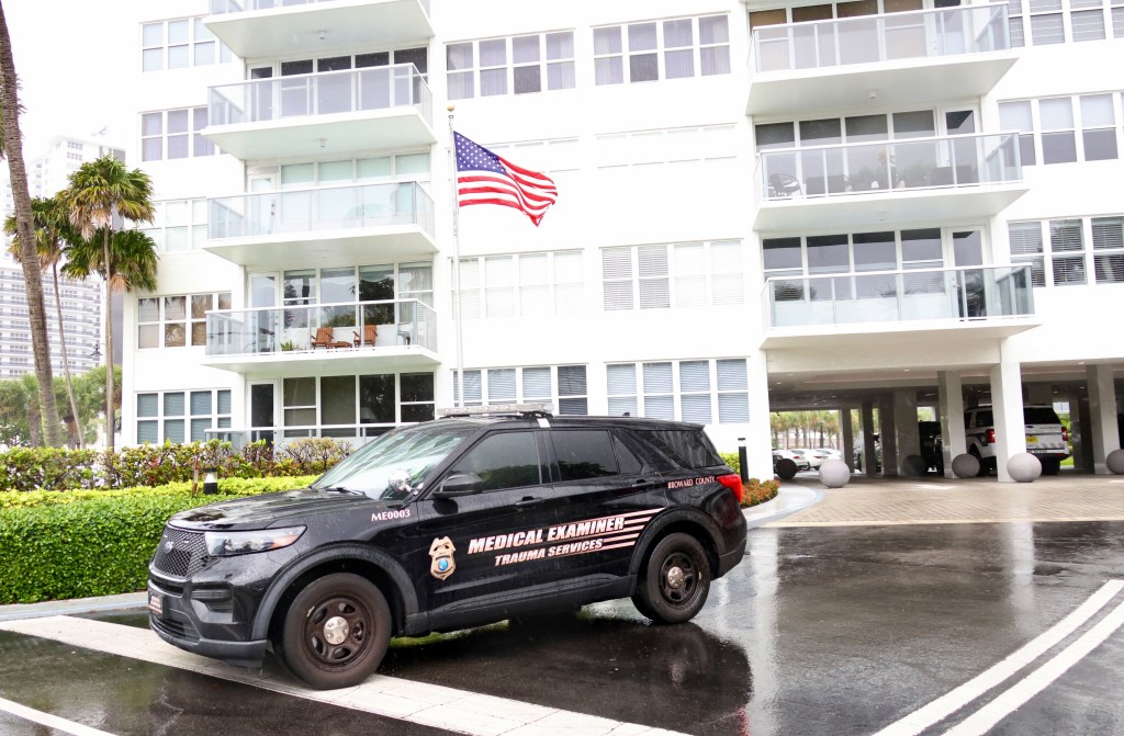 Man accused of assaulting Fort Lauderdale mayor dies by suicide