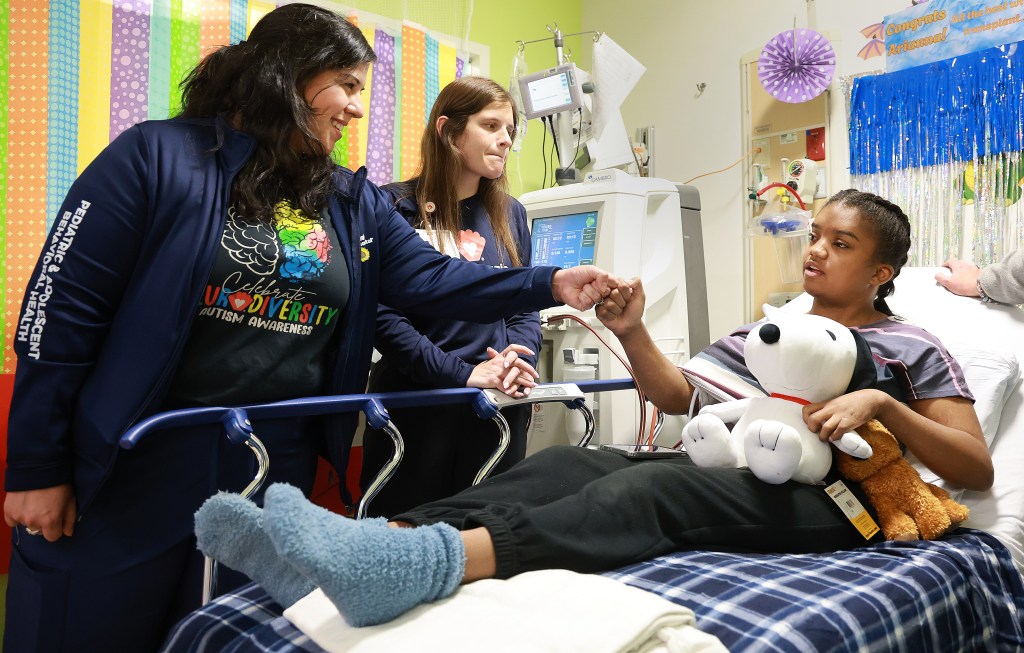 Teen receives Joe DiMaggio's first remote kidney transplant