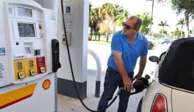 War-driven gas prices cause unease, but upward spiral has yet to deter travel around South Florida – Sun Sentinel