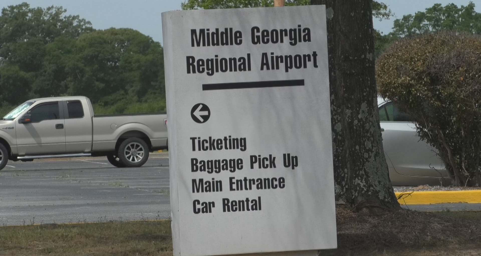 Leaders say expanded Macon flights could boost travel, tourism - 41NBC News