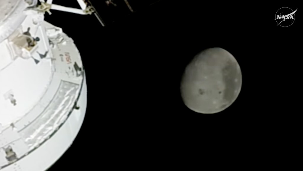 Artemis II astronauts break Apollo 13 record, make moving request to name moon craters – Orlando Sentinel