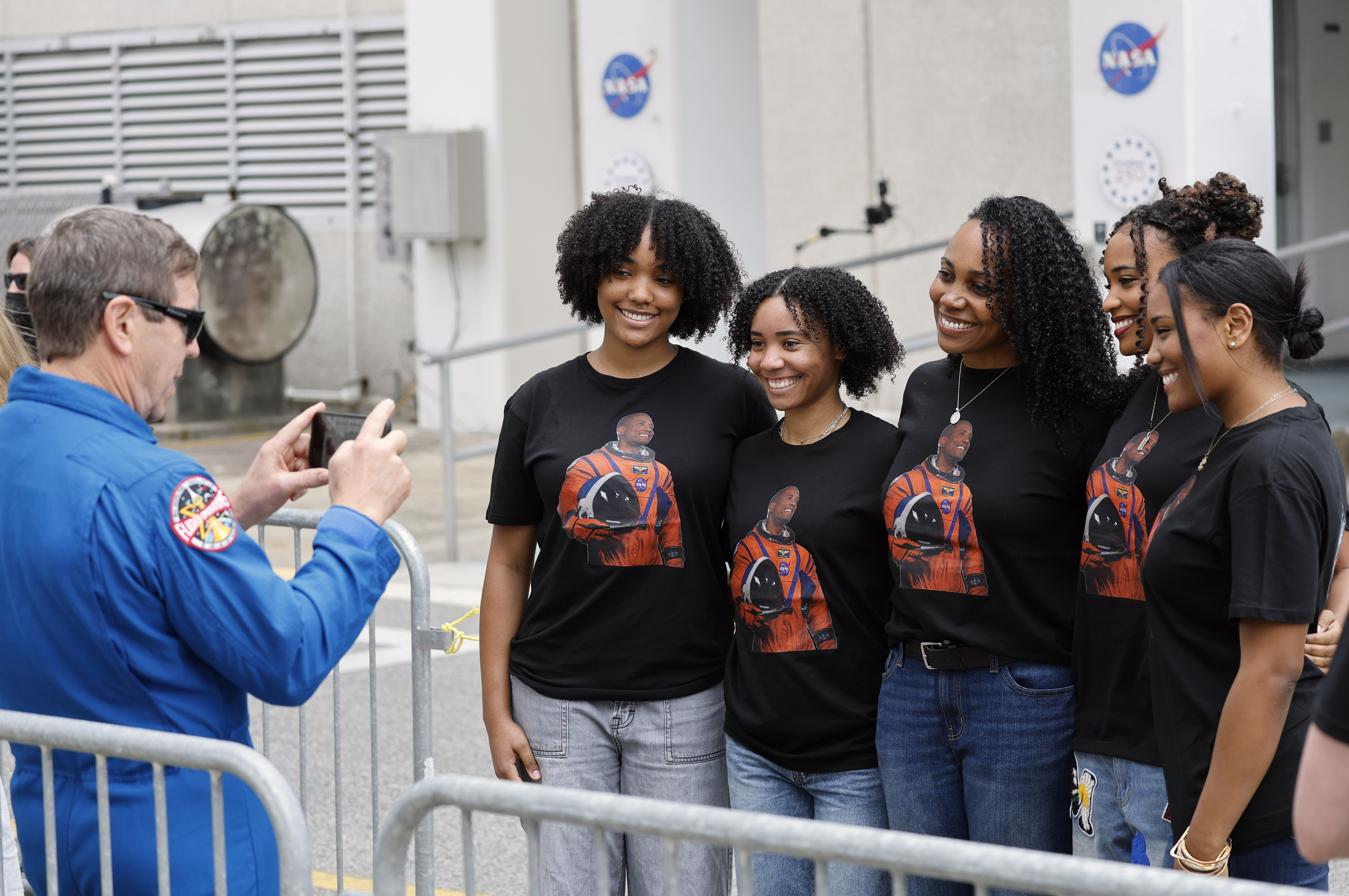 Astronaut Michael Barratt takes a photo of Victor Gloverâs family...