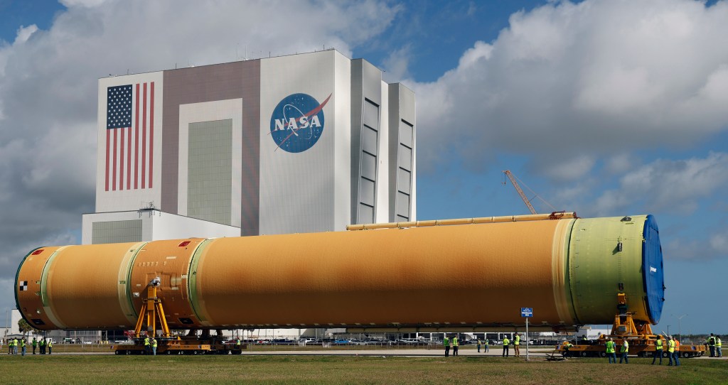 Kennedy Space Center gets its hands on biggest Artemis III puzzle piece – Orlando Sentinel