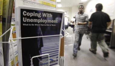 Florida initial jobless claims decline for second week in a row