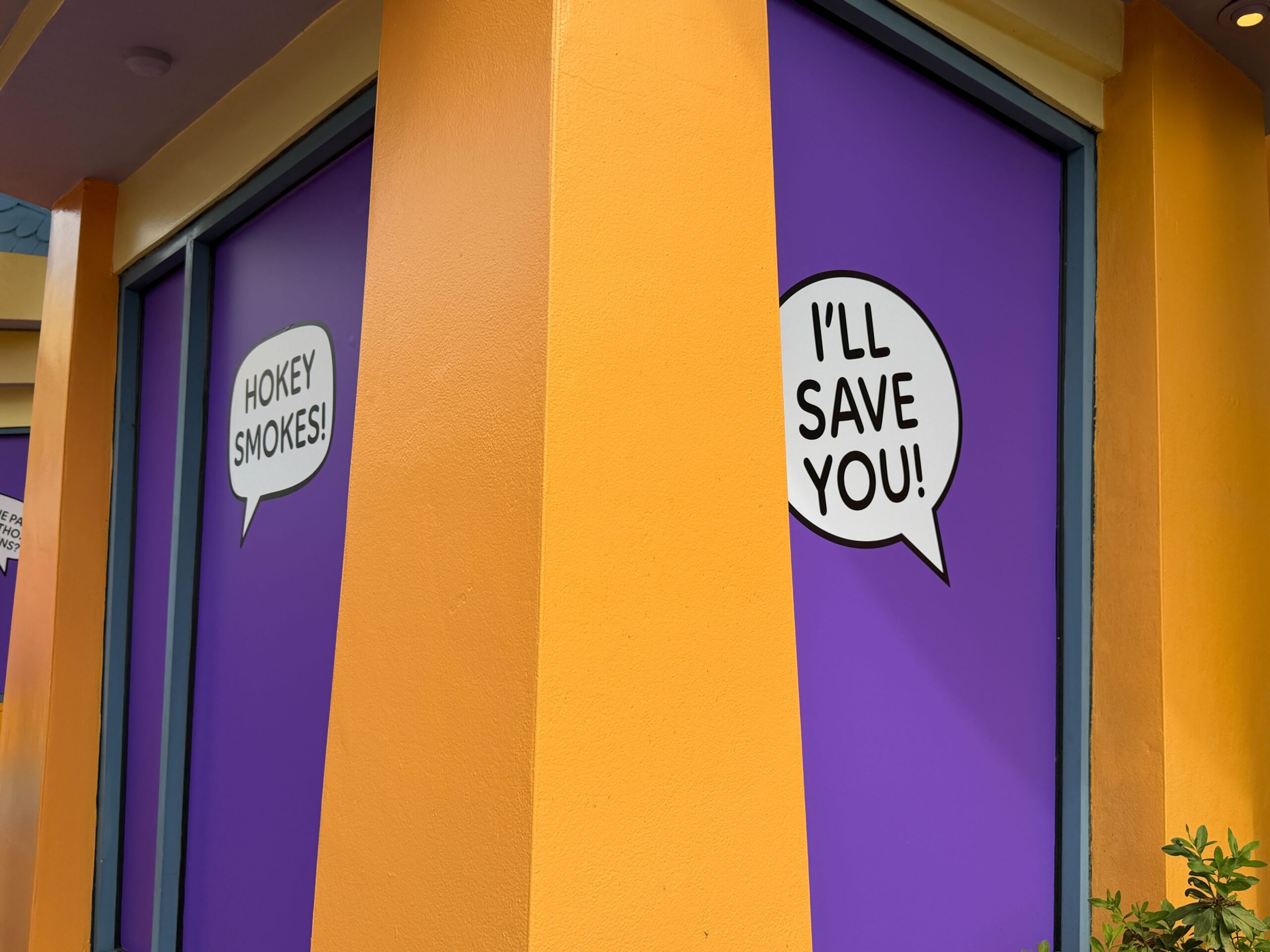 Decals Added to Closed Wossamotta-U Gift Shop in Universal Islands of Adventure