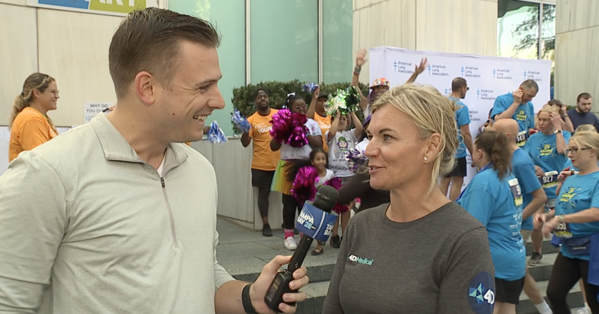 Hundreds climb 42 flights in Tampa to raise money for lung disease research