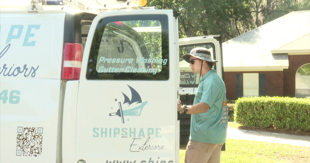 Exterior cleaning business founded by FSU student boosting local home values