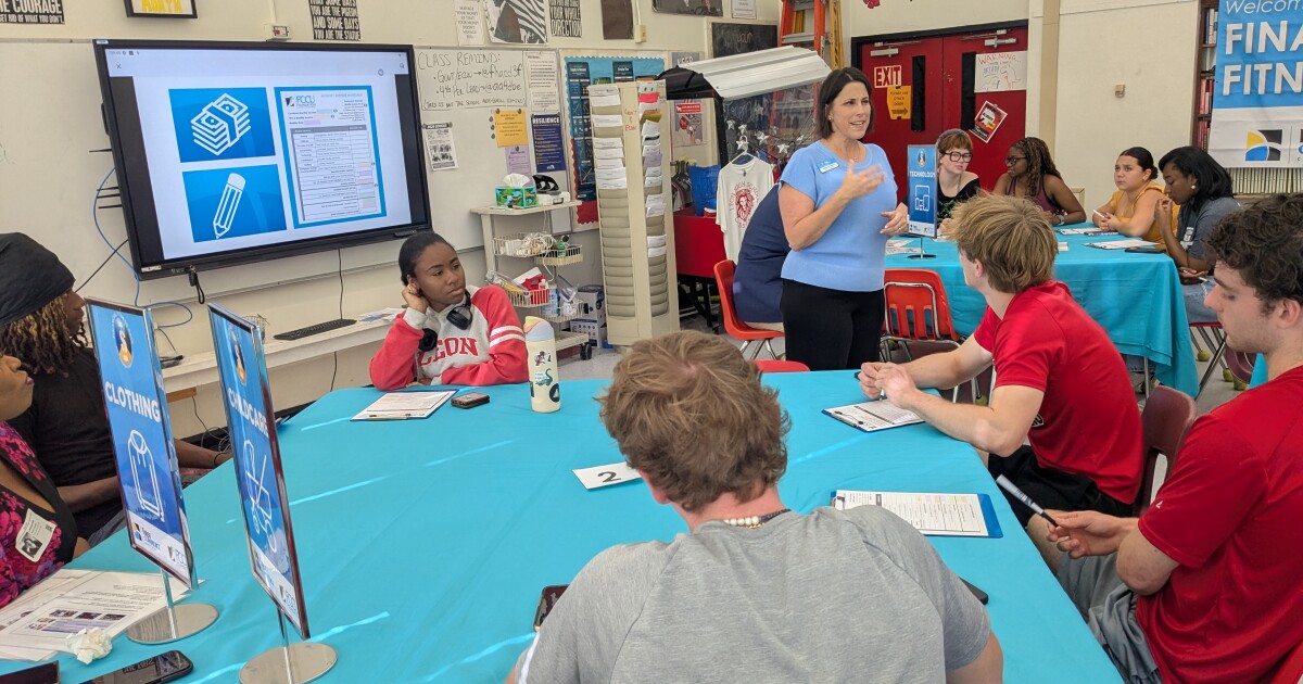 High school seniors get a crash course in financial fitness