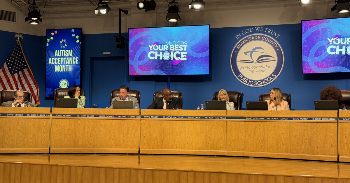 Miami-Dade school board grudgingly approves charter expansion