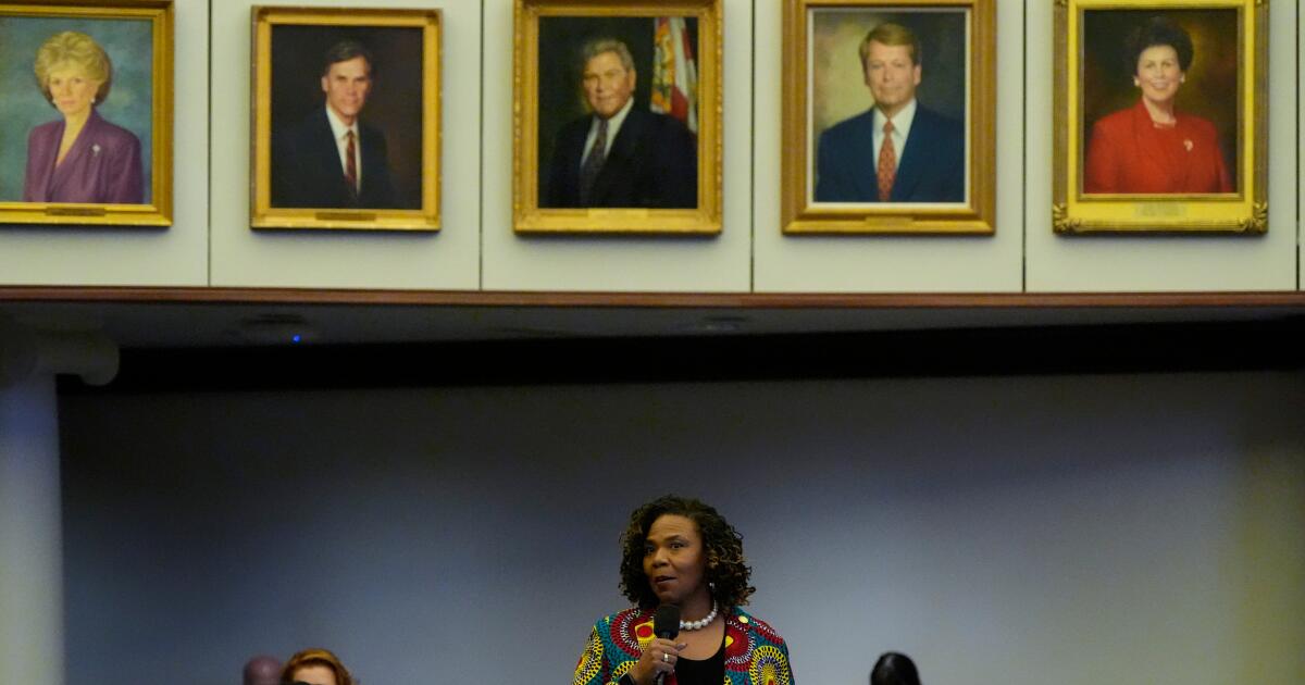 Florida Legislature approves new congressional map intended to boost Republicans in midterms