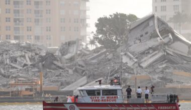 A 23-story hotel in exclusive Miami locale vanishes in seconds with implosion