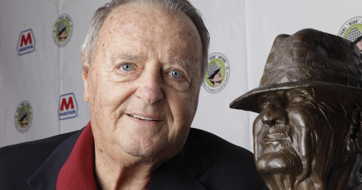 Longtime Florida State coach Bobby Bowden's name added to airport in Tallahassee
