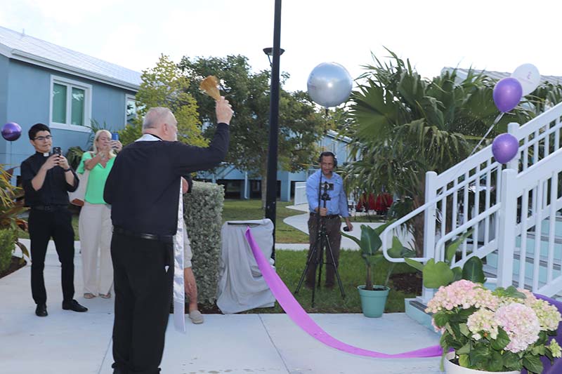 Contract canceled for agency sheltering unaccompanied minors