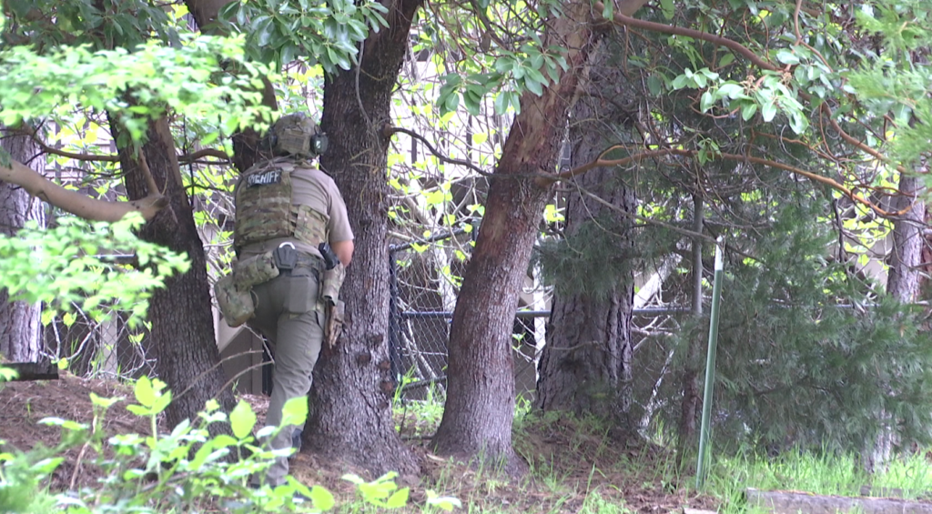 Police standoff in Jacksonville, one injured