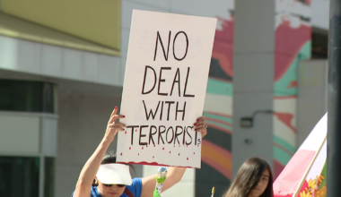 Iranian Americans in Tampa Rally for Regime Change Amid Peace Talks
