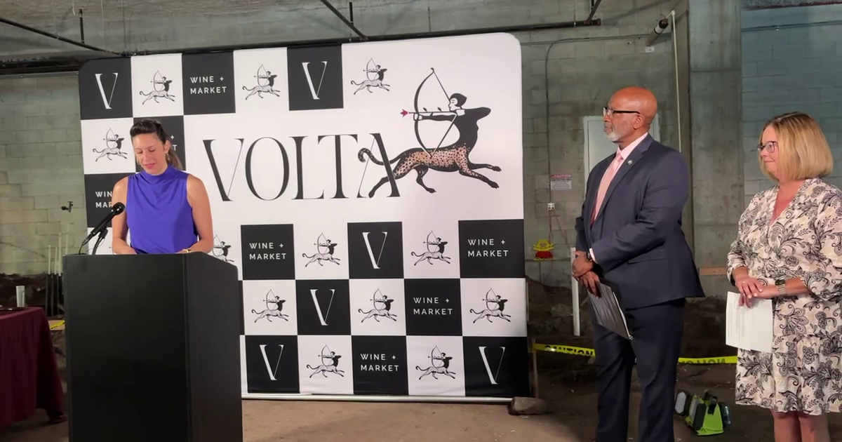 St. Pete's tallest residential building adds upscale wine bar & market as first retail tenant